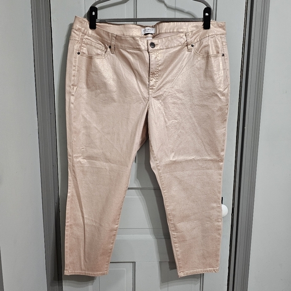 NWOT Lane Bryant Metallic Pink Rose Gold Mid Rise Super Stretch Skinny Petite - Picture 2 of 7